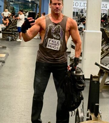 Paul Logan Embraces Dark Side At Gym