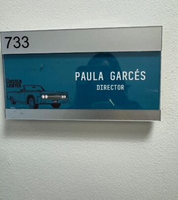 Paula Garcés Arrives On Set For Lincoln Lawyer Series