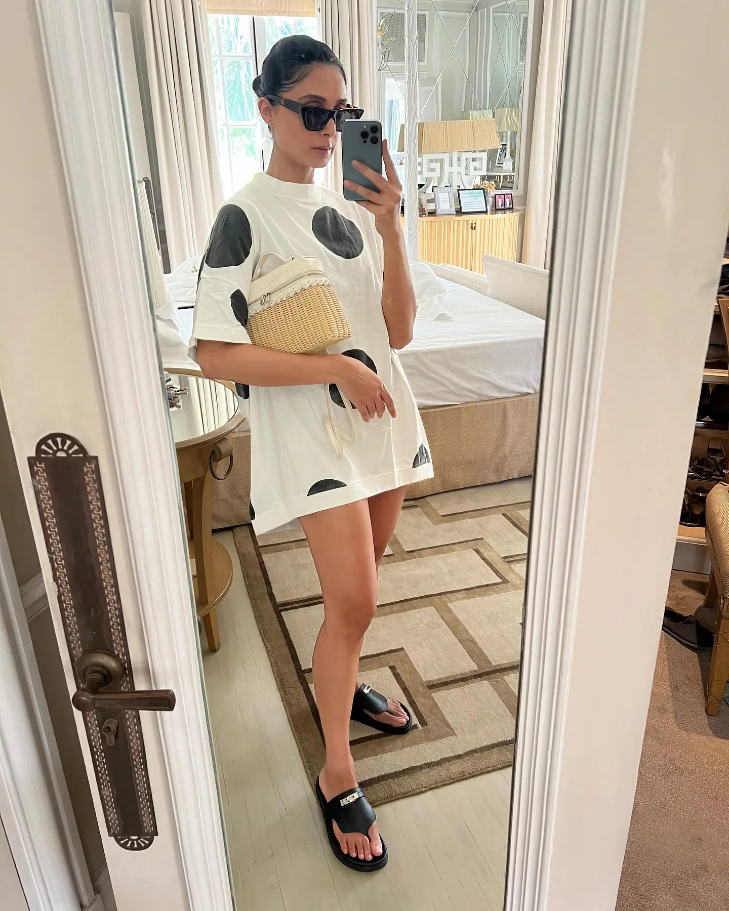 Pernia Qureshi Stuns With Relaxed Summer Chic Look Celebrity entrepreneur embraces summer comfort with a stylish twist from typical pajamas!!