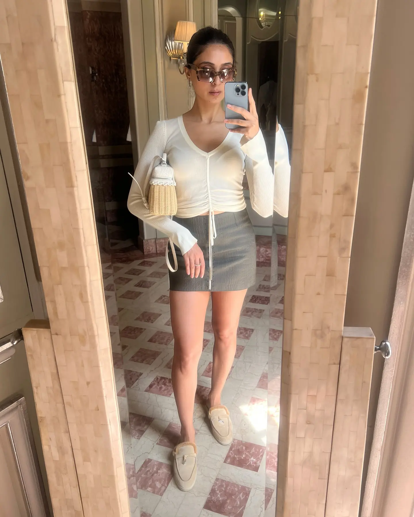 Pernia Qureshi Stuns With Relaxed Summer Chic Look