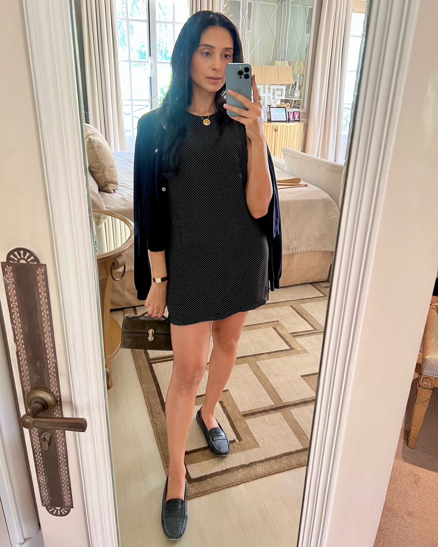 Pernia Qureshi Stuns With Relaxed Summer Chic Look