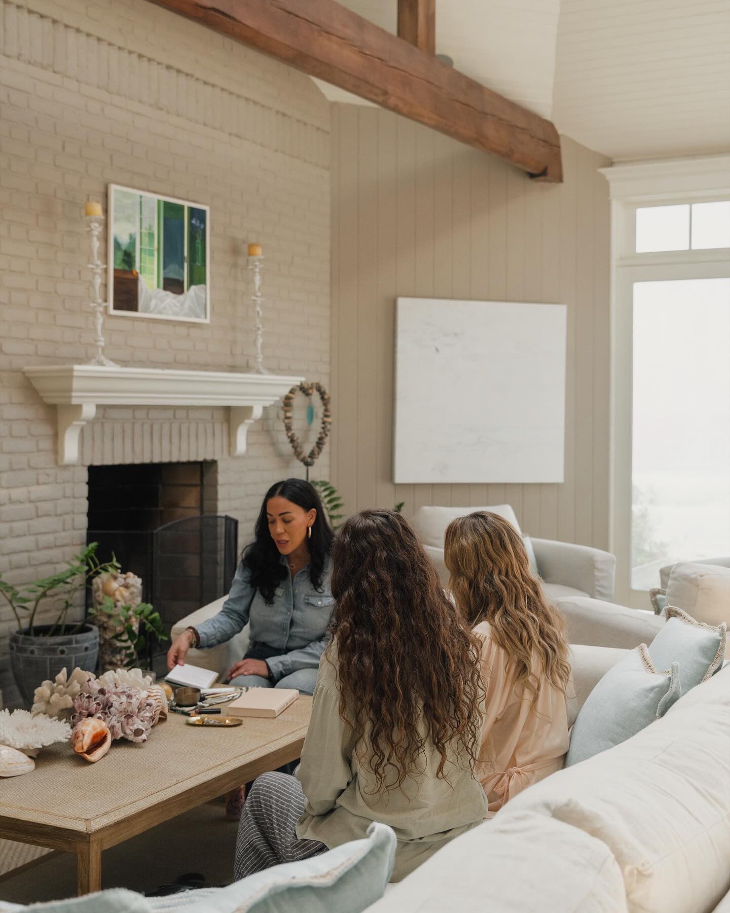 Peyton List Explores Mindfulness on Airbnb Experience