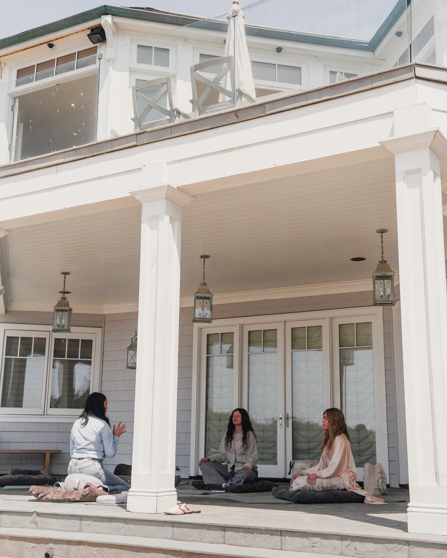 Peyton List Explores Mindfulness on Airbnb Experience