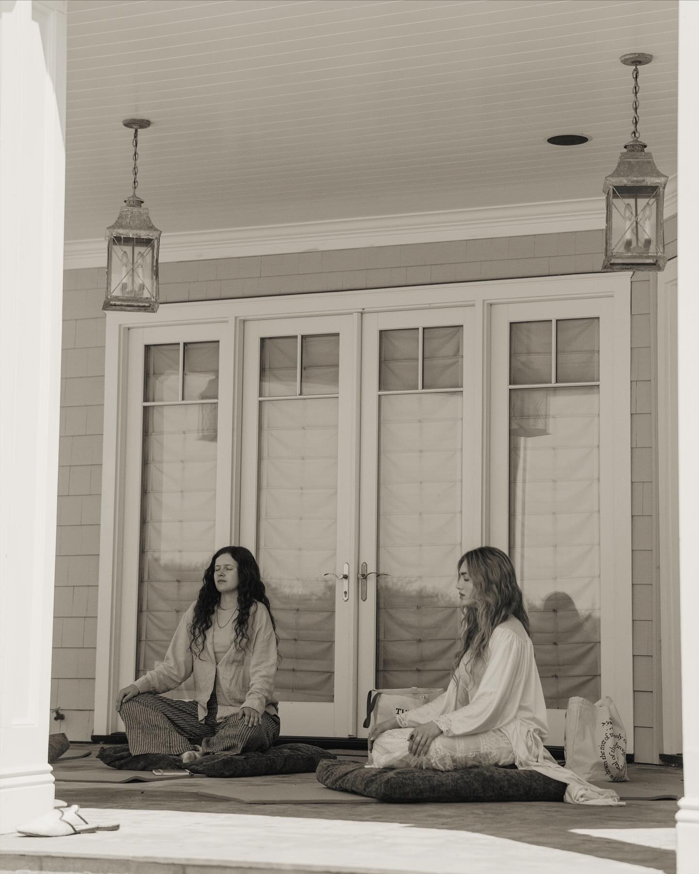 Peyton List Explores Mindfulness on Airbnb Experience