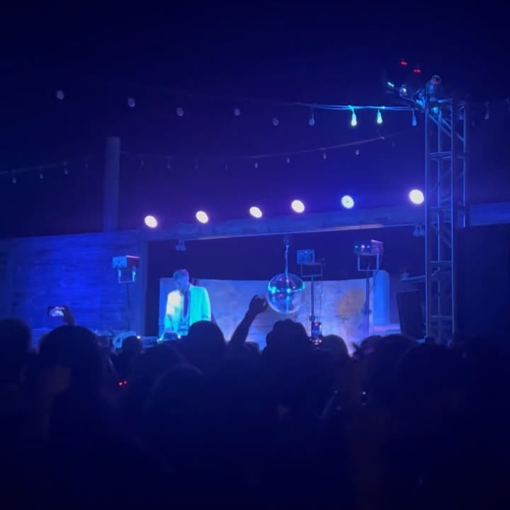 Pioneertown Night Out: Sunset, Drinks, Dinner, and a Show