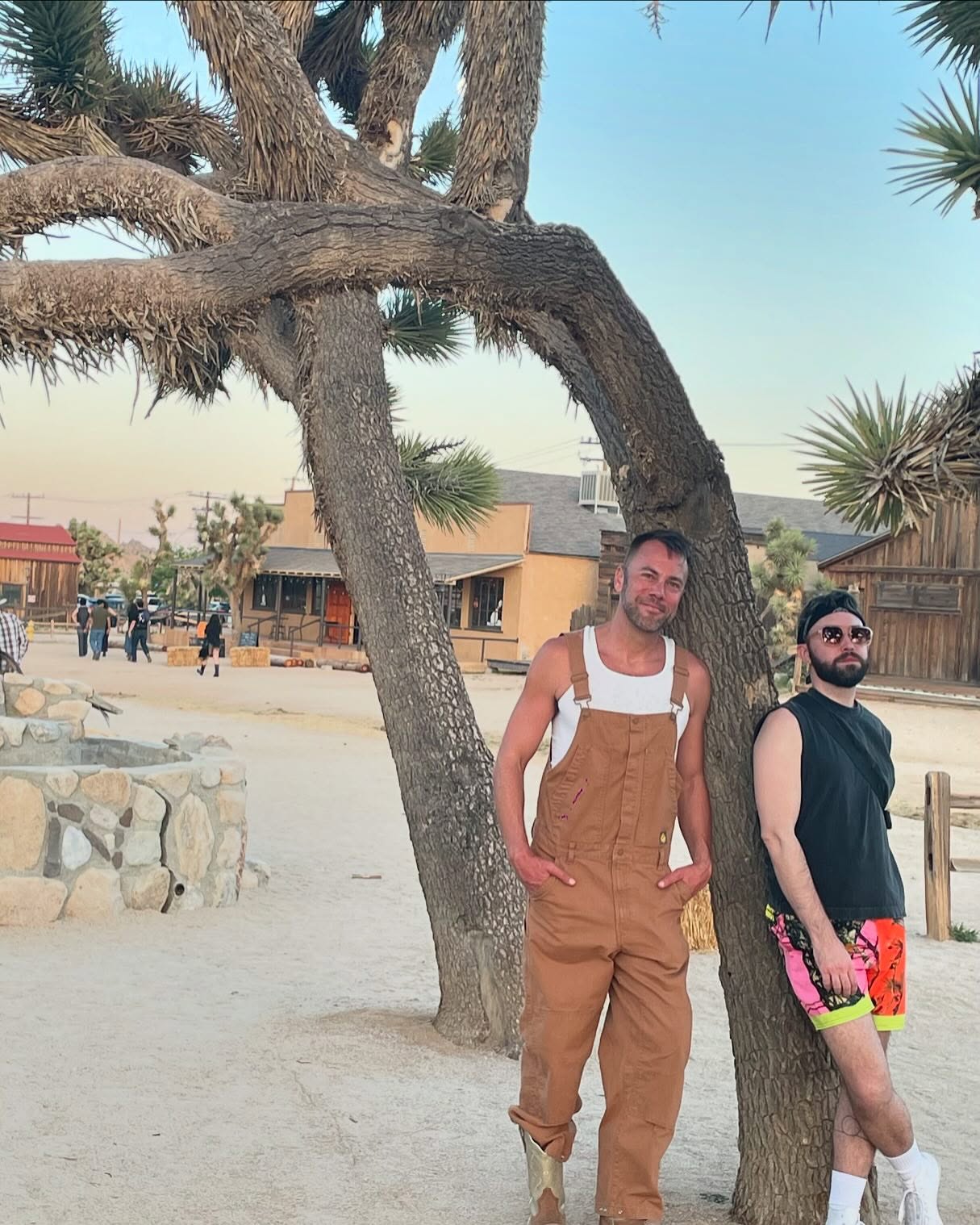 Pioneertown Night Out: Sunset, Drinks, Dinner, and a Show