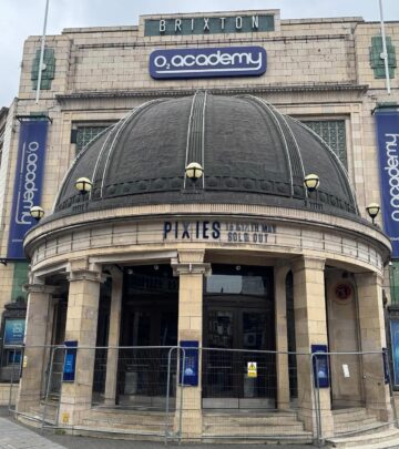 Pixies Live In London: Sold Out Show At Brixton Academy