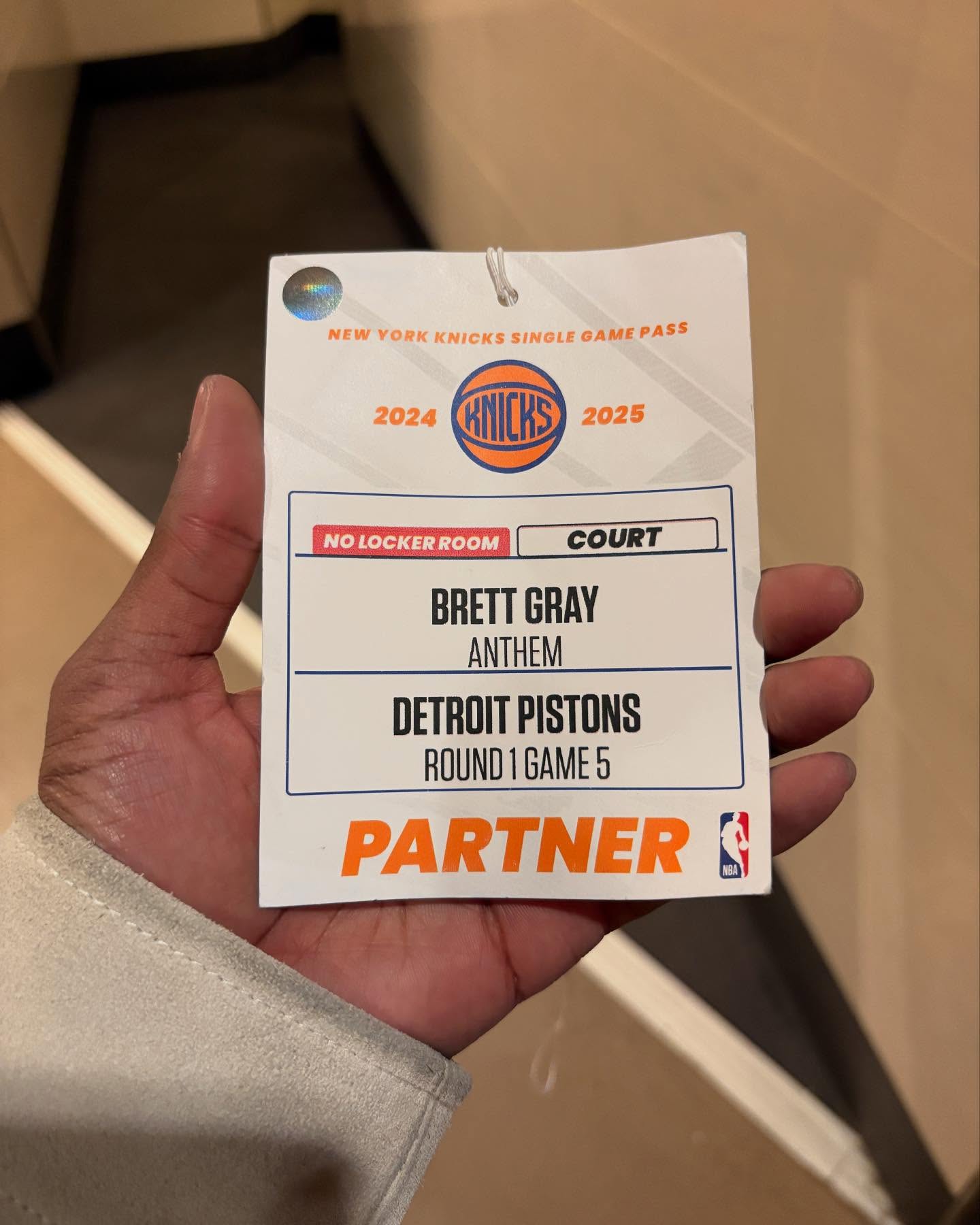 Playoff Brett Shines In Sports-Inspired Post