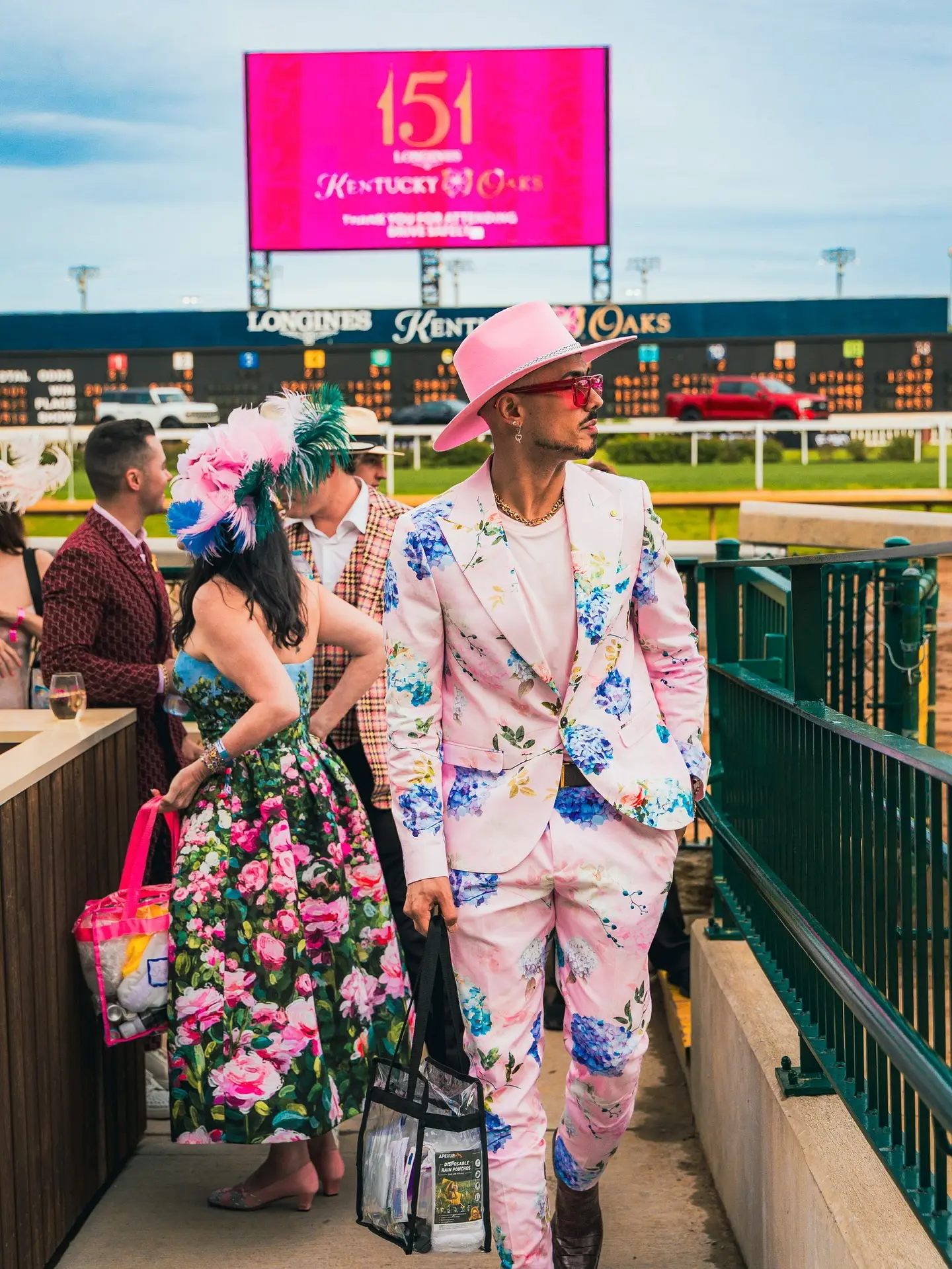 Quincy Stuns With Bold Fit Statement