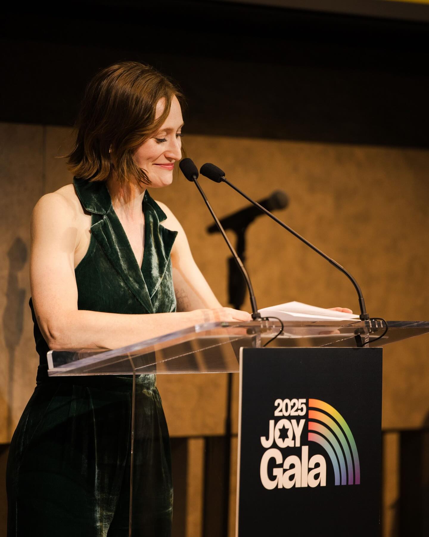 Rachel Sussman Dazzles at JQY Gala JQY gala saw style maven uplift LGBTQ+ youth, honor supporters and shine as community icon