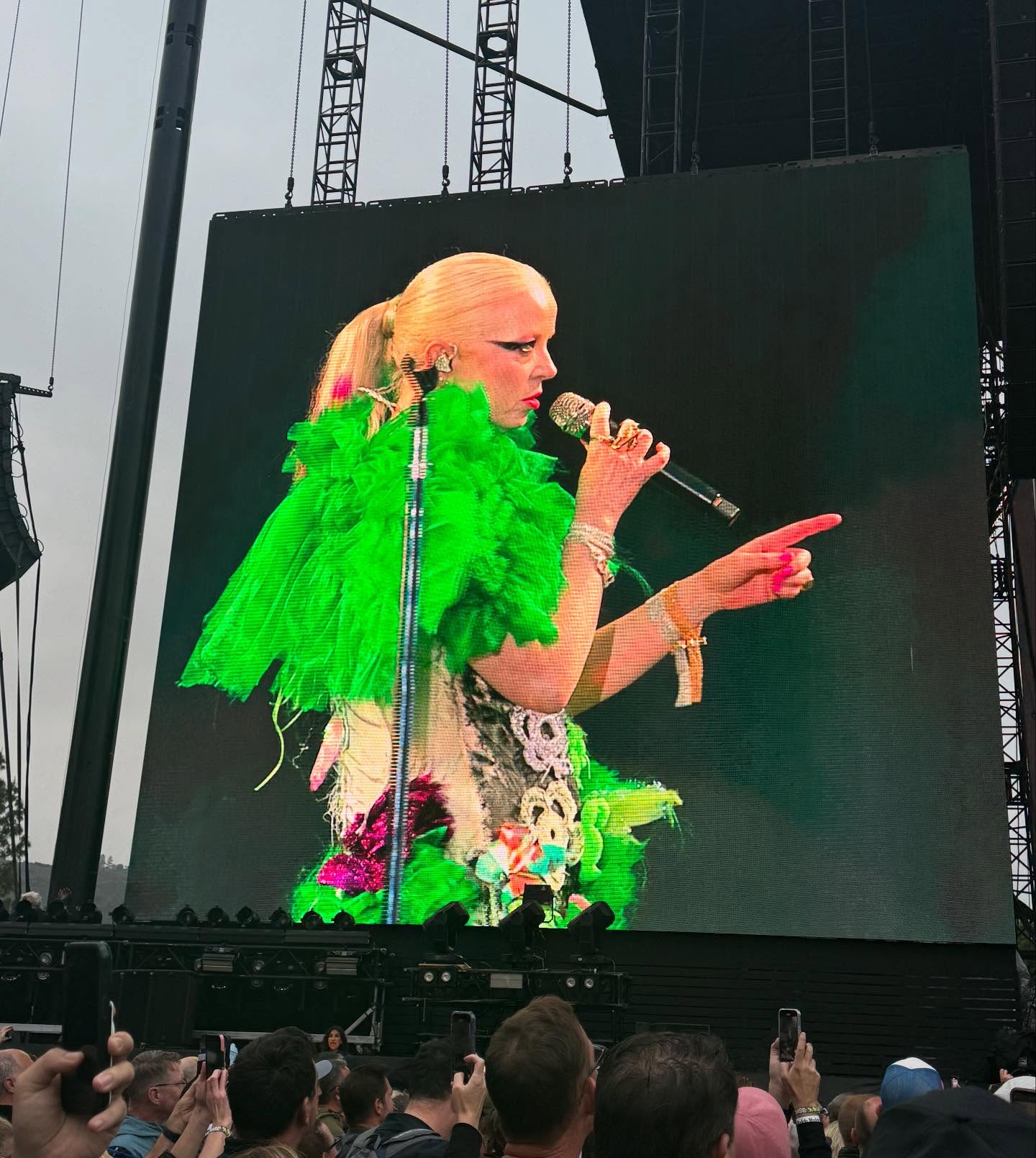 Rain Or Shine: Garbage Live Show Energizes Fans