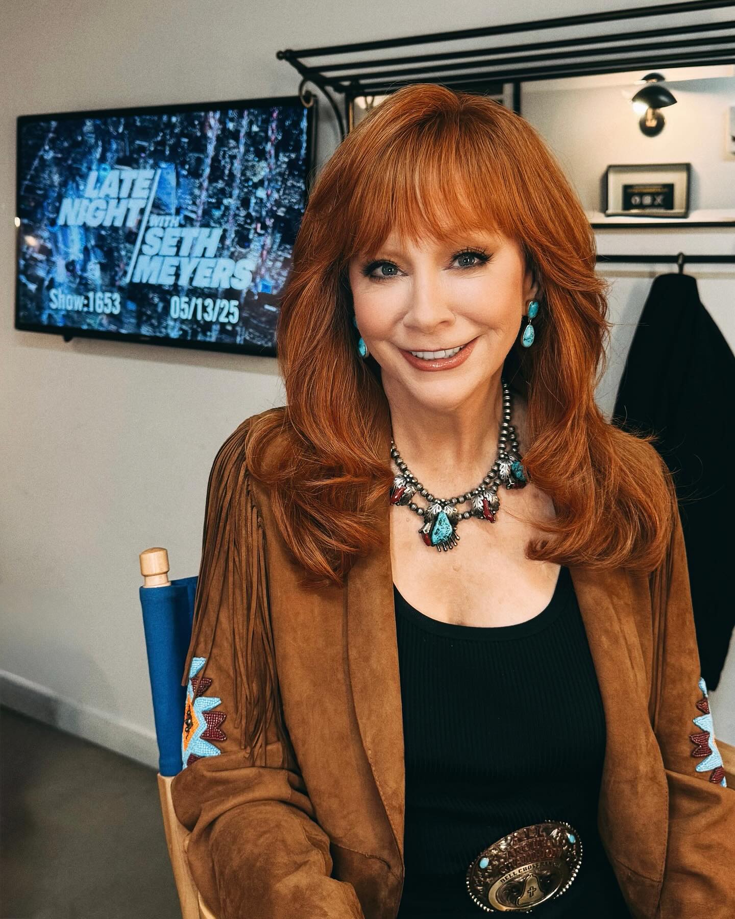 Reba dazzles on NBC's Late Night SETH, blending live star energy with bold, country charm.