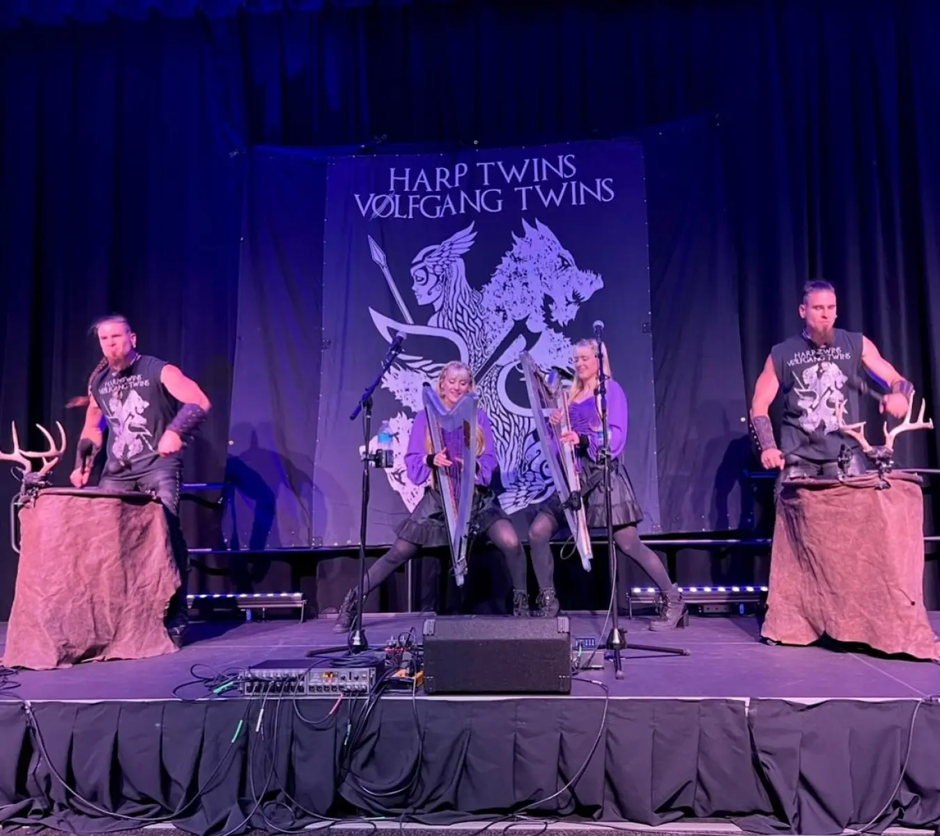 Record Attendance at Illinois Concert Illinois show sets record with fans in bold apparel; Pennsylvania concert on the horizon!
