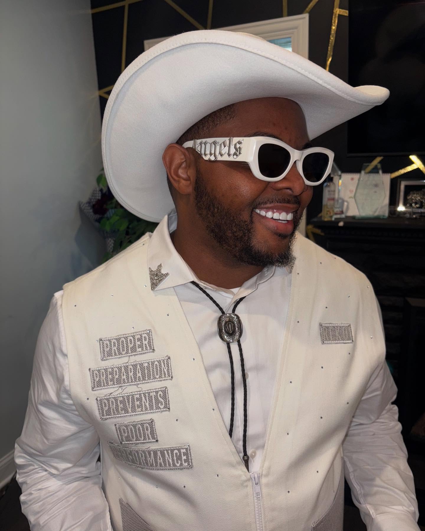 Reko Osofunny’s Desert Eagle Look