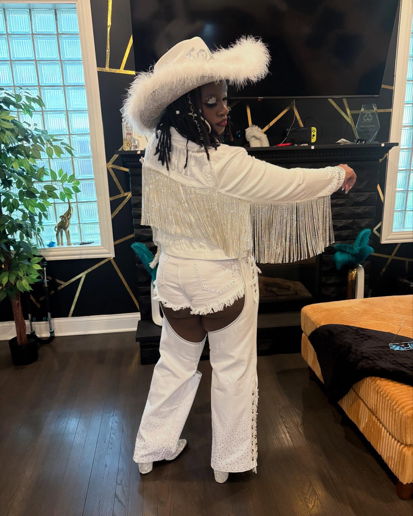 Reko Osofunny’s Desert Eagle Look