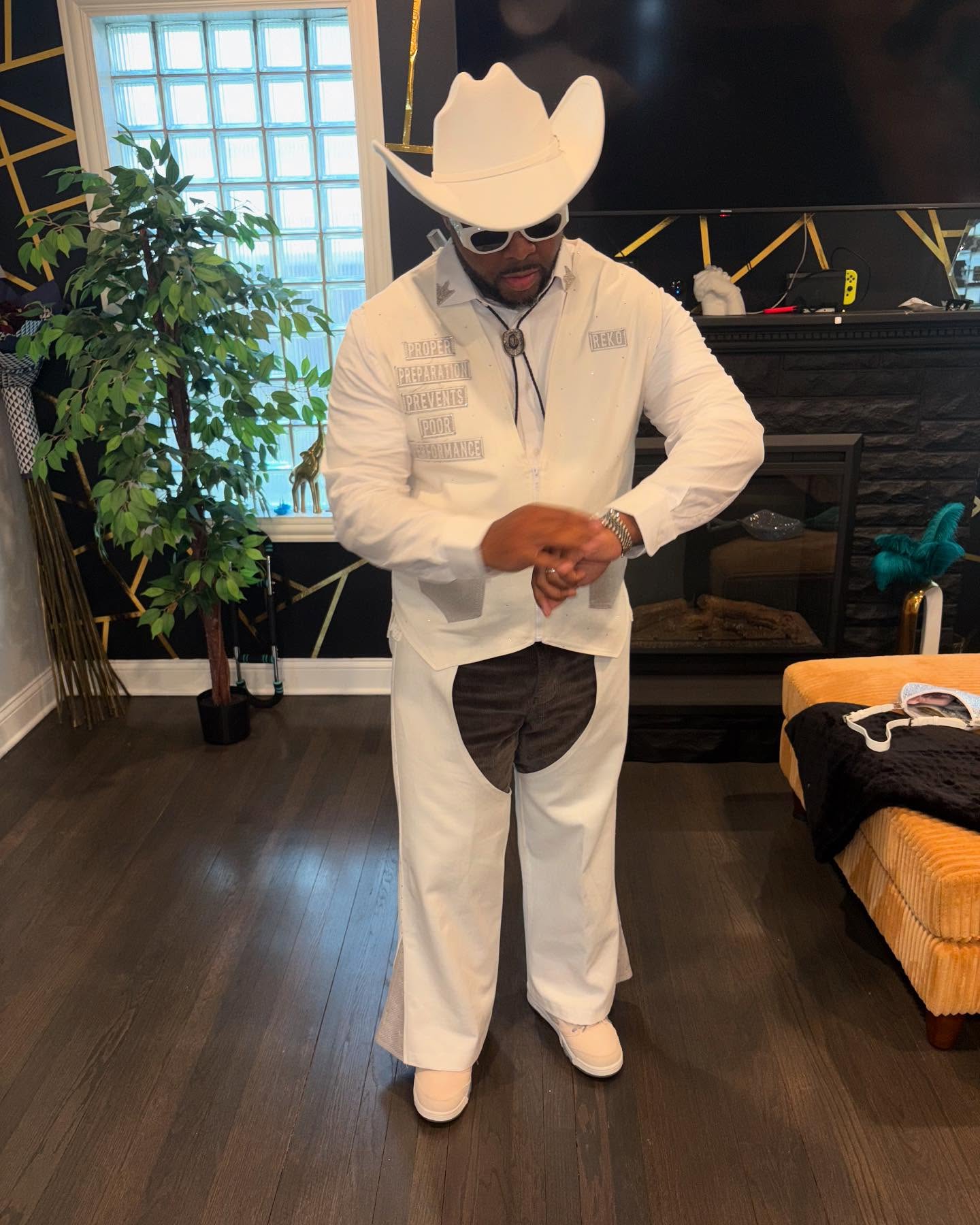 Reko Osofunny’s Desert Eagle Look