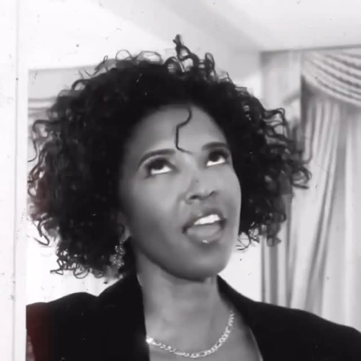 Renée Elise Goldsberry debuts Staring single capturing timeless love’s magic now in flair!