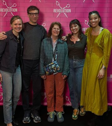 Immerse in stage brilliance: a riveting mix of laughs and tears at NYC iconic Flea Theater