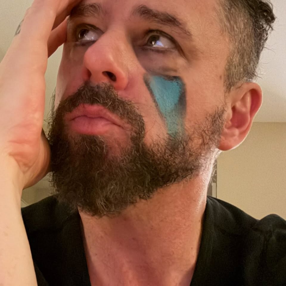 Rob Johnston Honors Smokey Robinson’s Timeless Tribute Rob Johnston honors Smokey Robinson’s heartfelt lyrics, reflecting on healing & art more!
