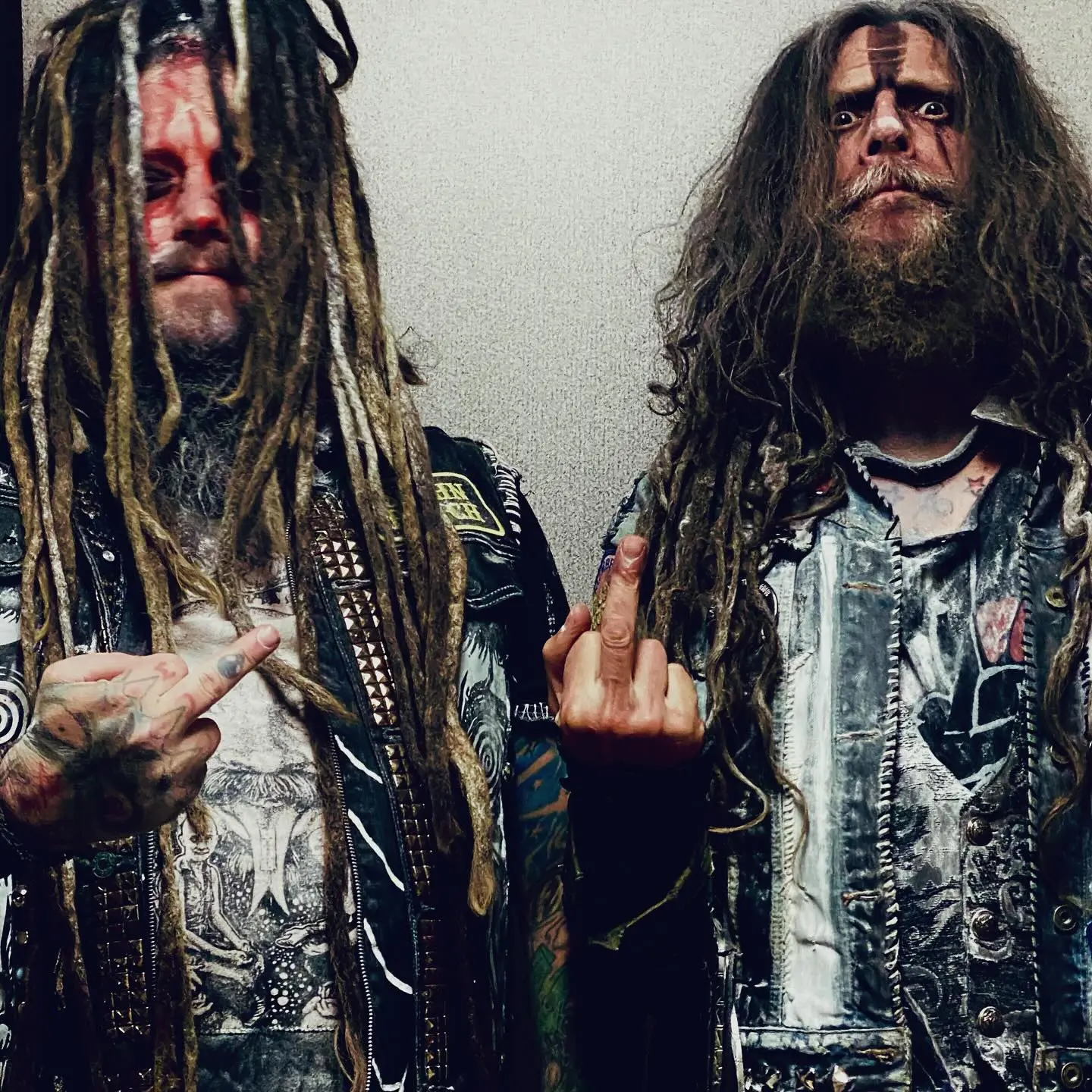 Rob Zombie Showtime Approaches Zombie Preps His Stage Build-Up As His 15-Minute Countdown Sparks Fan Excitement Tonight!!