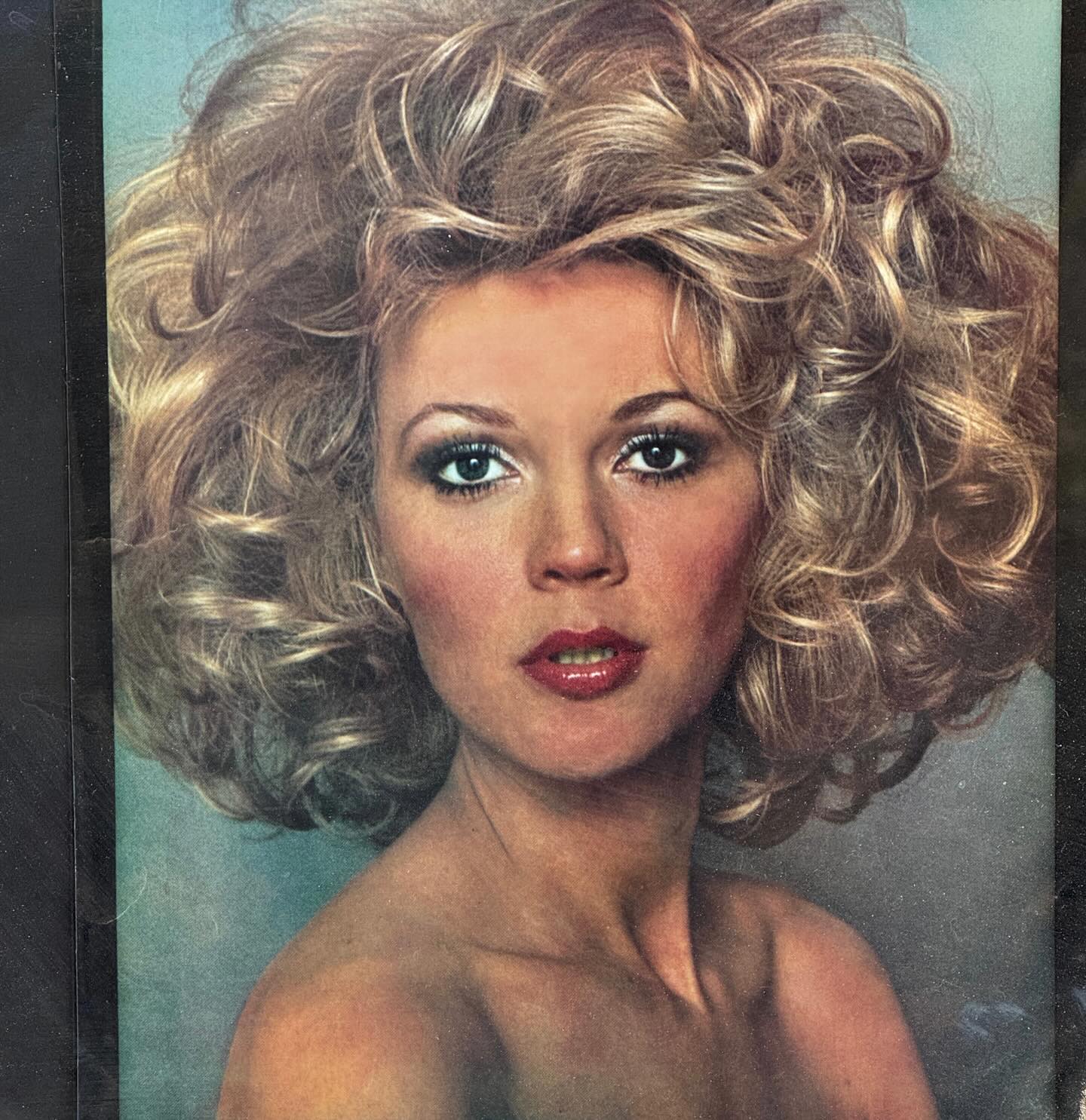 Robyn Lively: Model, Mother, and Unyielding Inspiration Tribute to a Resilient Journey of Motherhood and Modeling That Lights Up Lives. - A Legend