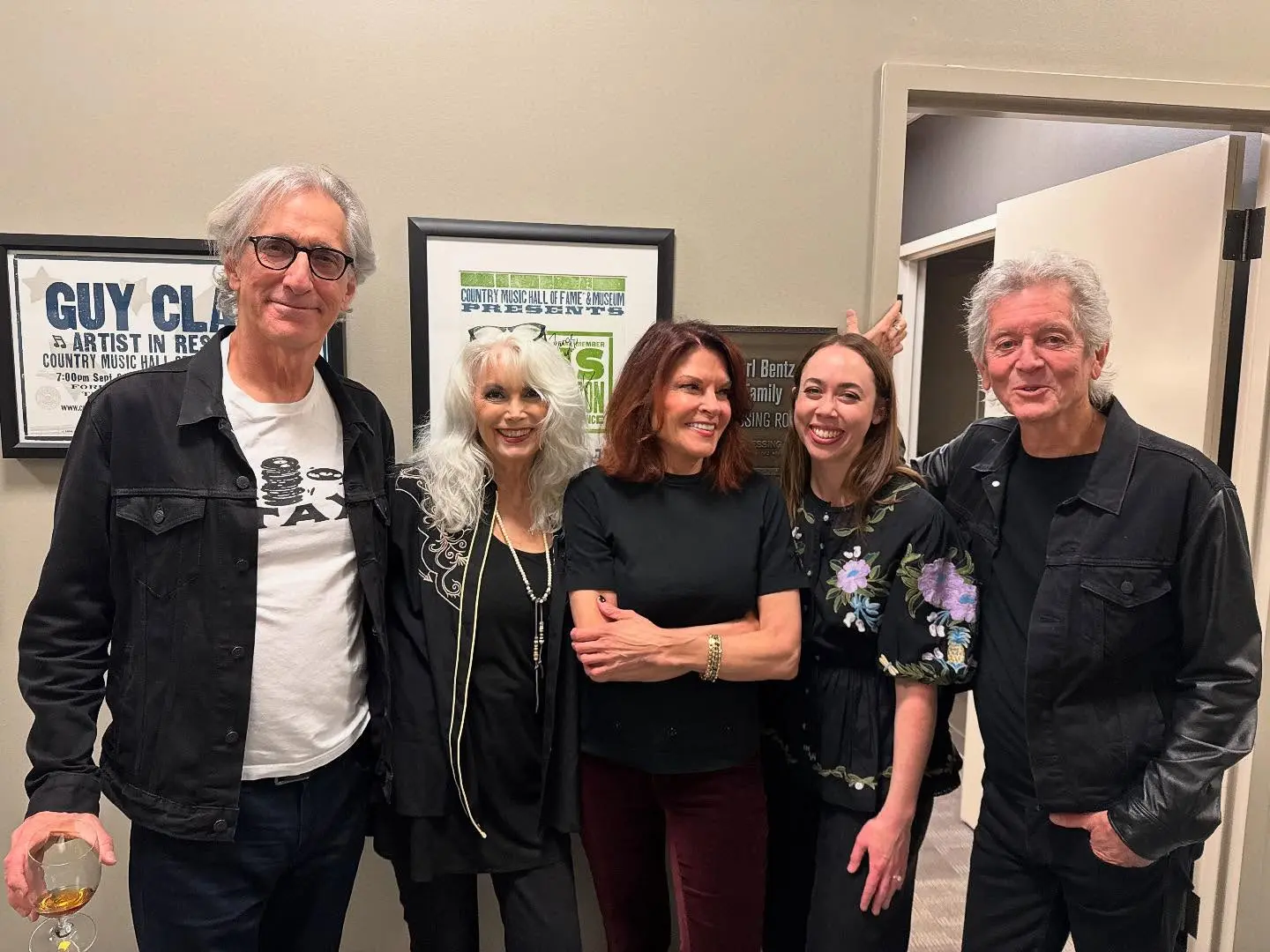 Rosanne Cash Celebrates Night Of Heartfelt Music