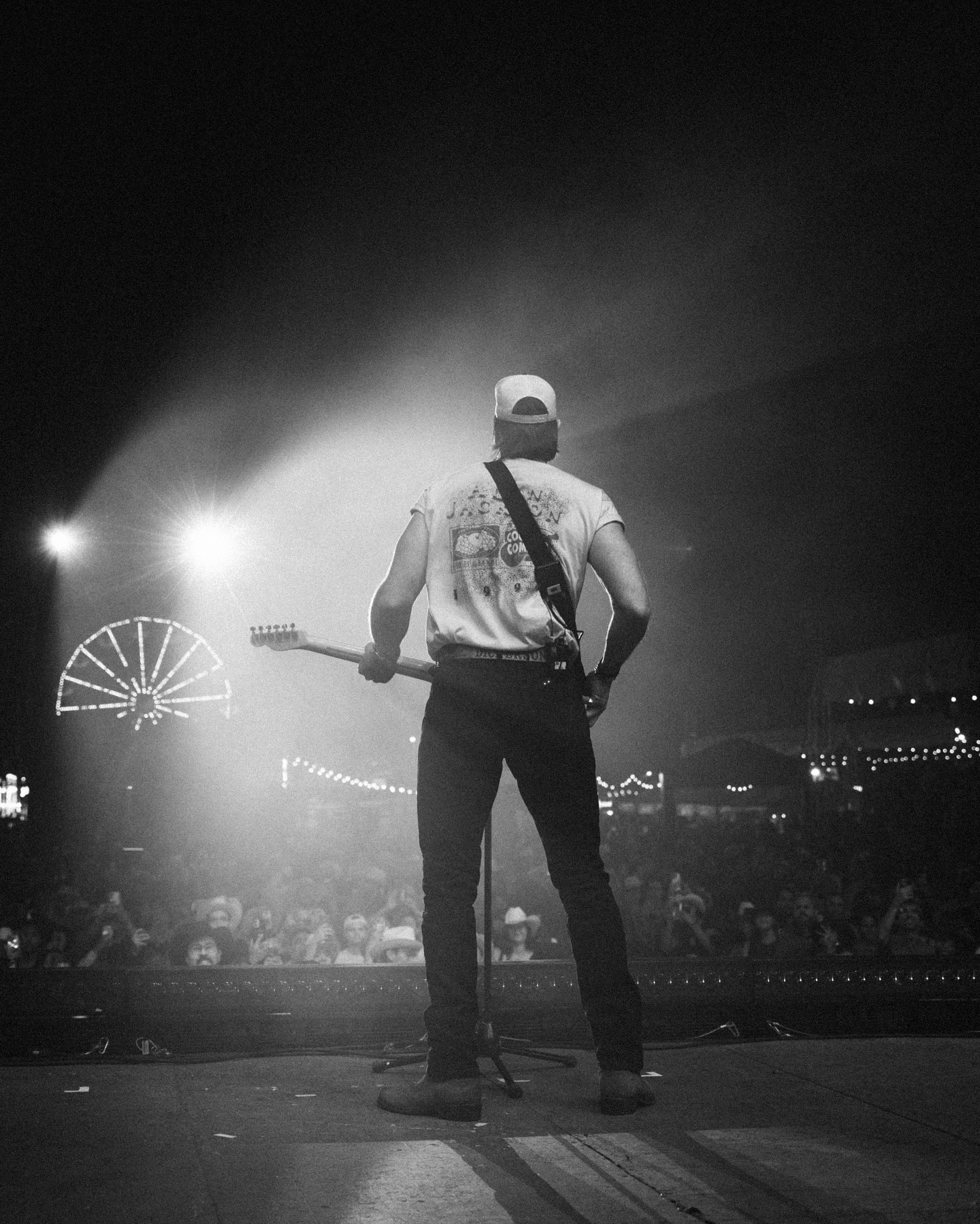 Russell Dickerson Lights Up Duckfest In Mexico