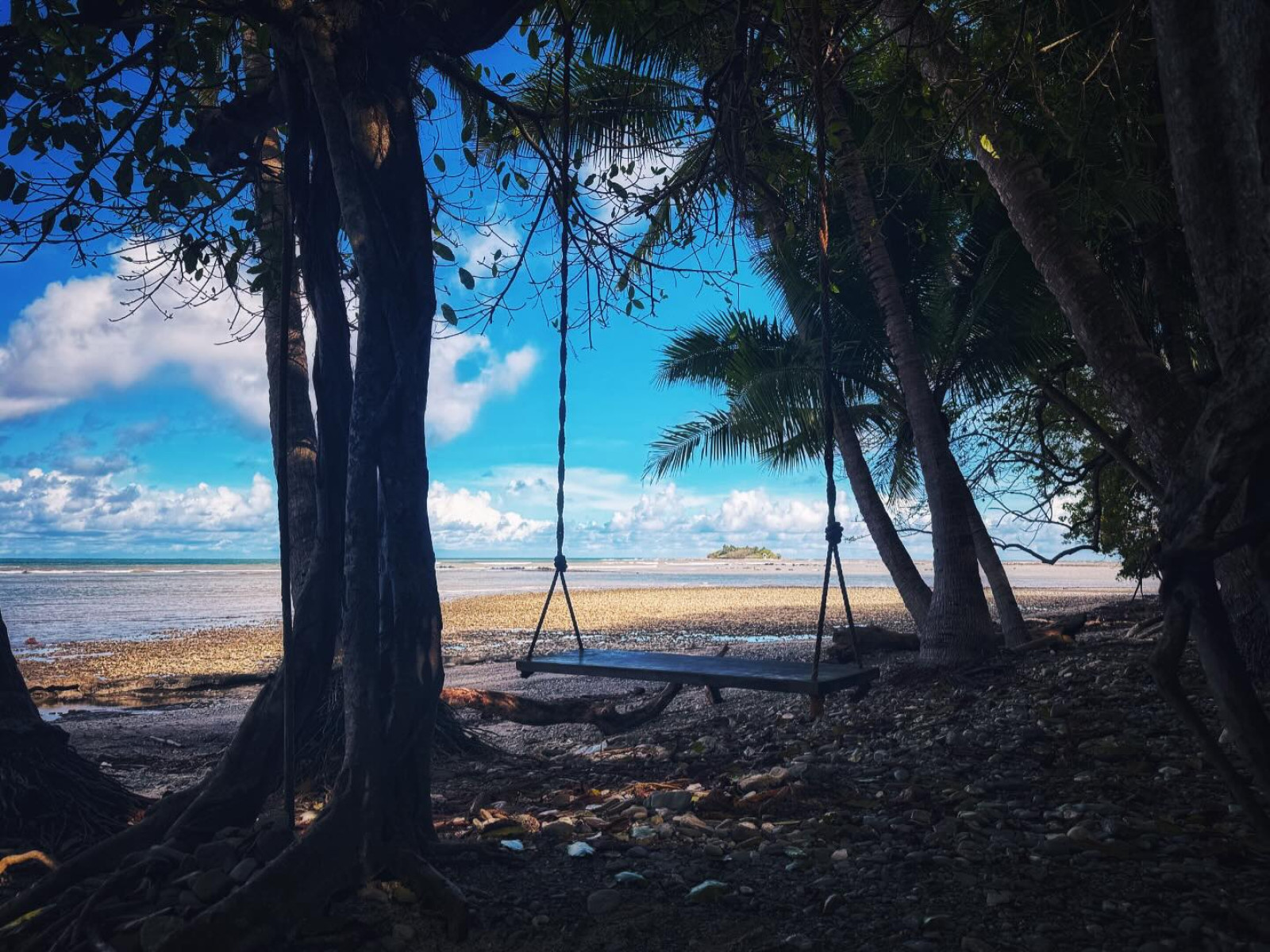 Elegant imagery and poetic musings define the actor’s latest Instagram post masterpiece.!!!