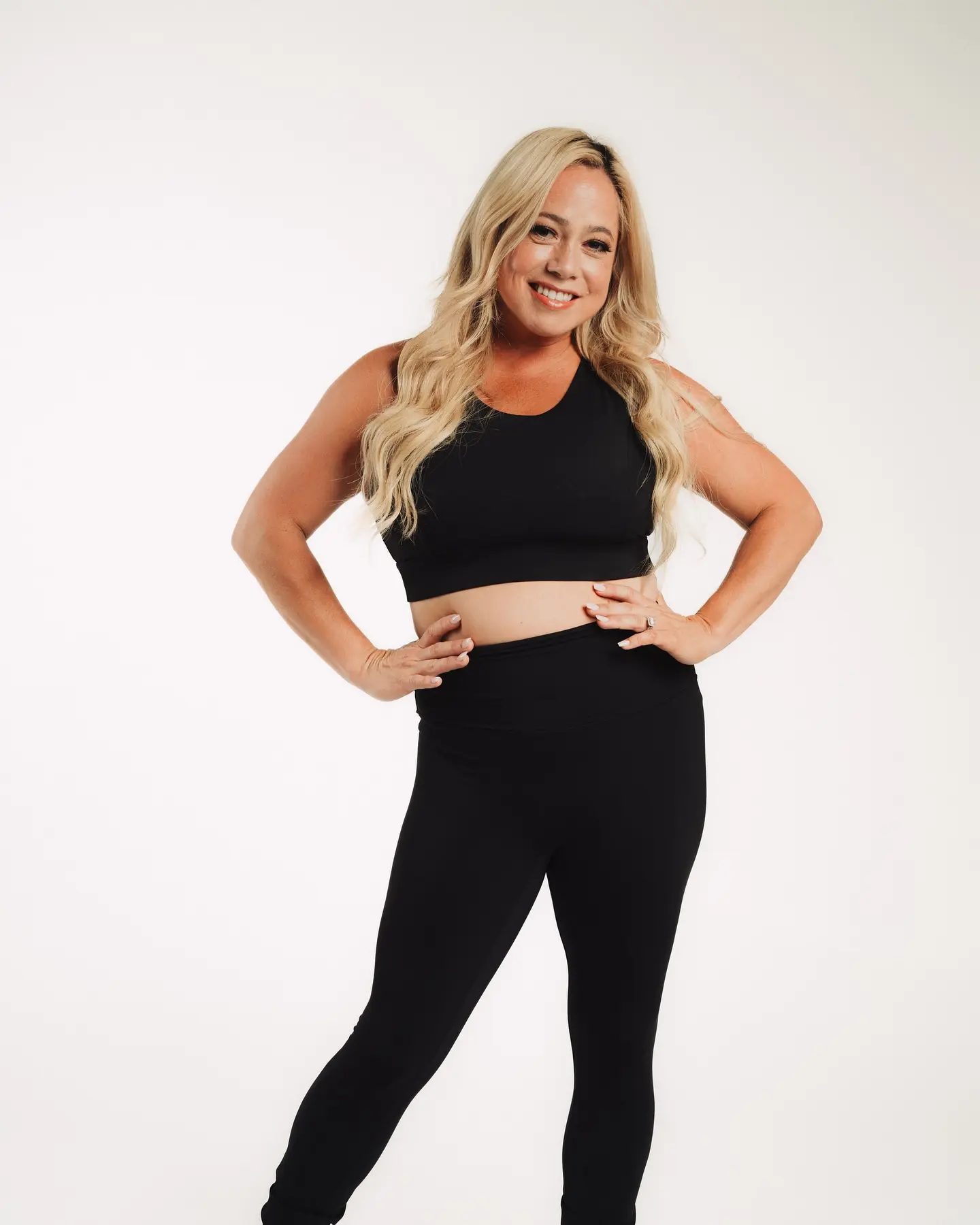 Sabrina Bryan’s Style Boost with Onyx Sassy Strap Bra Dancer Sabrina Bryan spotlights an innovative bra that promises support, style, and flair!!!