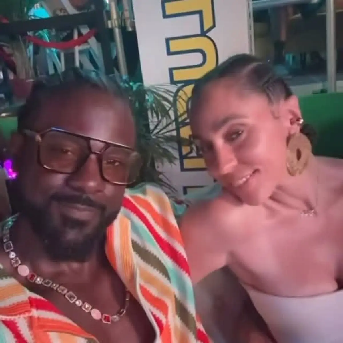 Festival energy surges in Saint Lucia as international stars light up the vibrant island.!