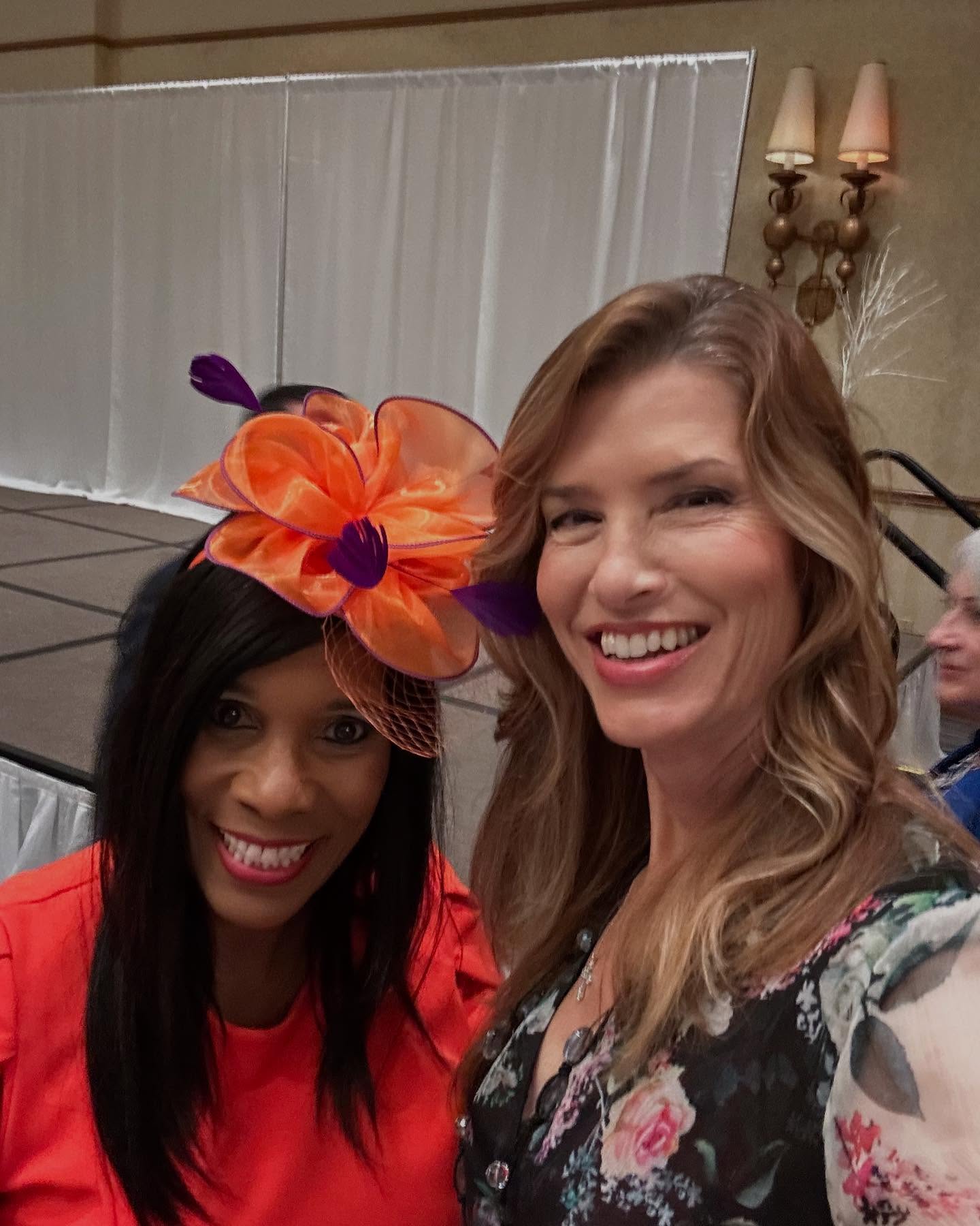 Sam Sorbo Honored with She Leads Florida Award Veteran actress and podcast host shines among top women leaders at statewide gala night!!!