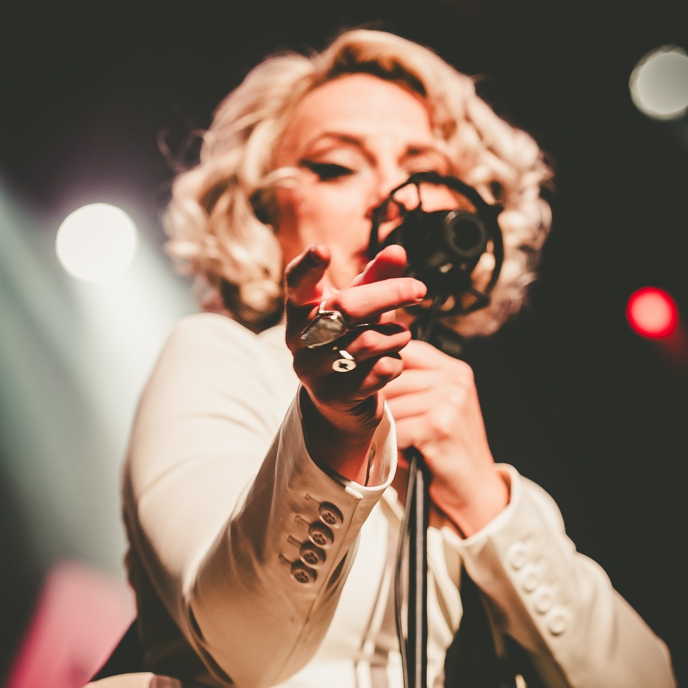 Embrace soulful vibes as Samantha Fish teams up with Kingfish Ingram for a multi-city tour and jam on!