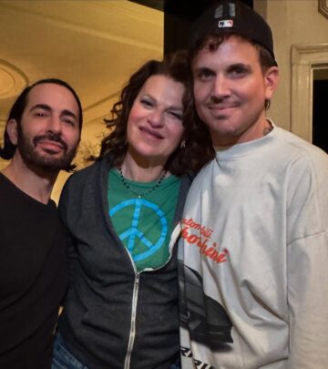 Sandra Bernhard Shines At Café Carlyle