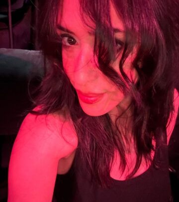 Saturday Night Fever: Aesha Waks Shines