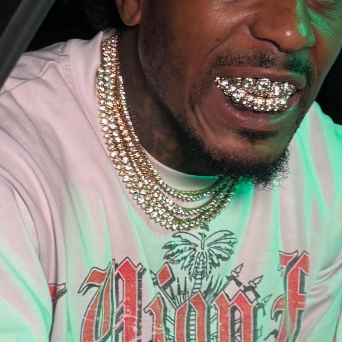 Sauce Walka Flexes In Raleigh With 100 Bags