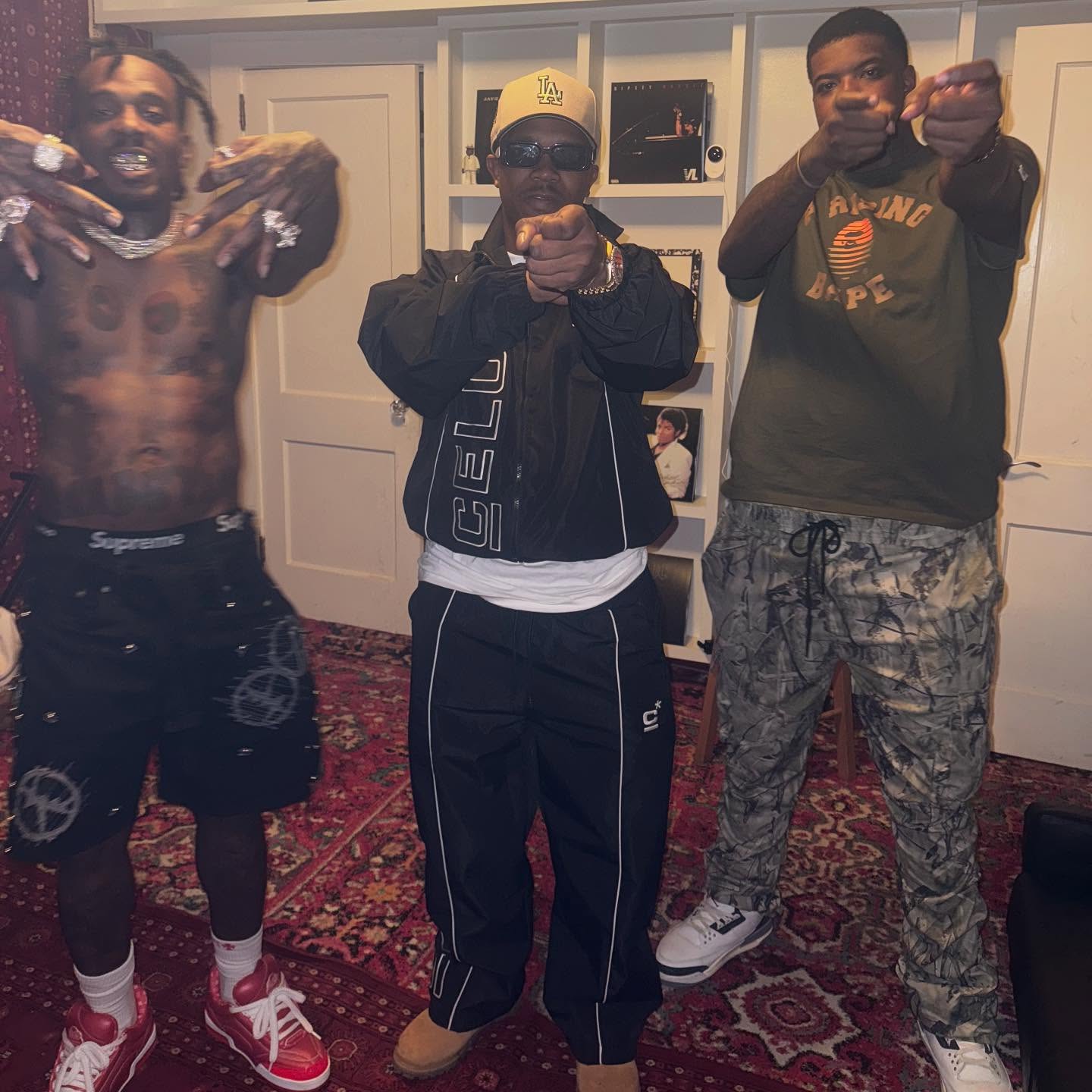 Sauce Walka Flexes In Raleigh With 100 Bags