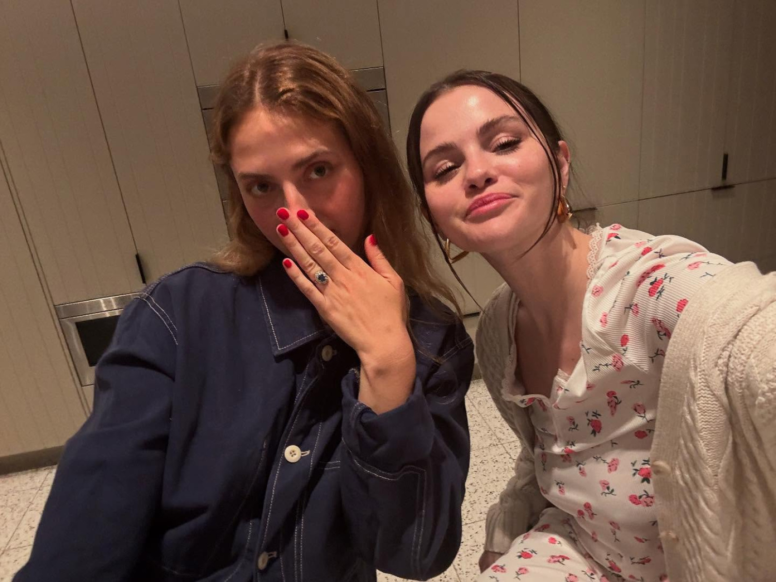 Selena Gomez Hosts Supper Club With Childhood Treats Exclusive soirée blending treasured nostalgia, savory bites, and candid celebrity moments.