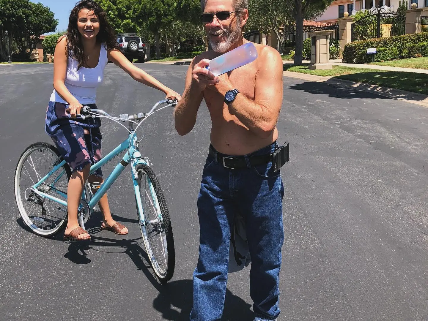 Selena Gomez Reminisces Past Memories In Heartfelt Post