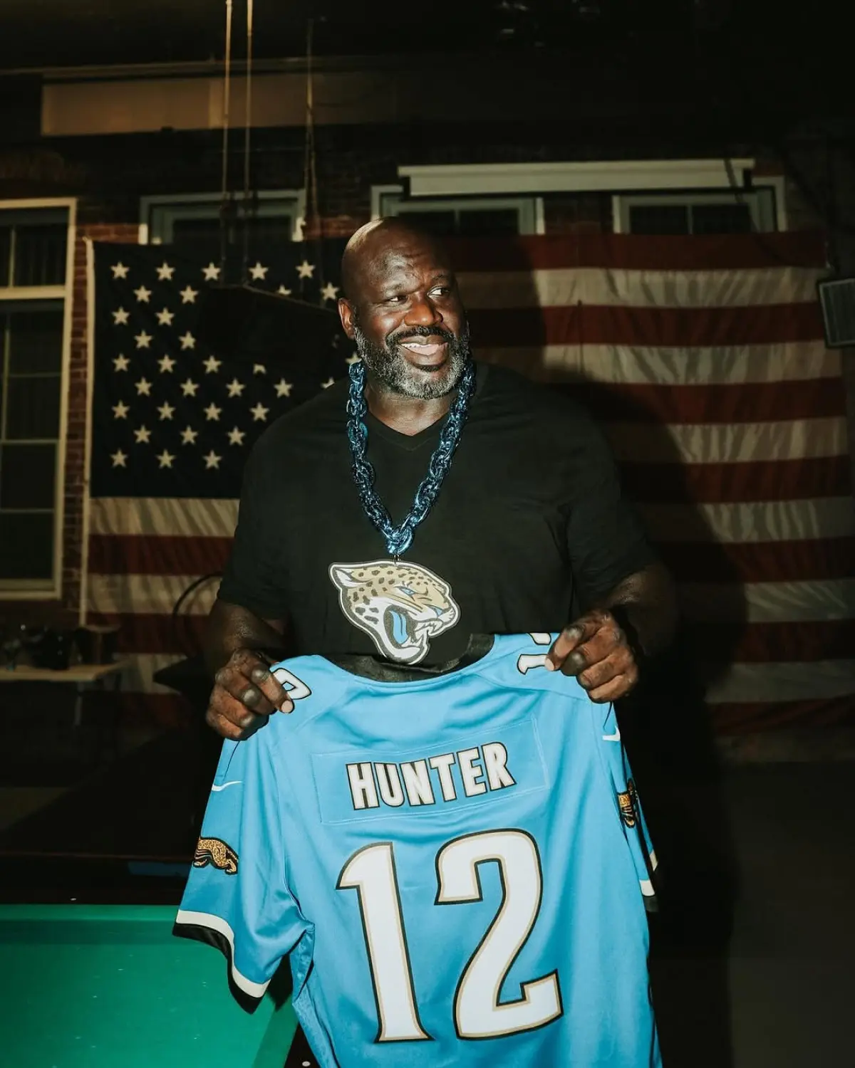 Iconic NBA legend showers praise on emerging Travis Hunter, showcasing genuine sports fandom.