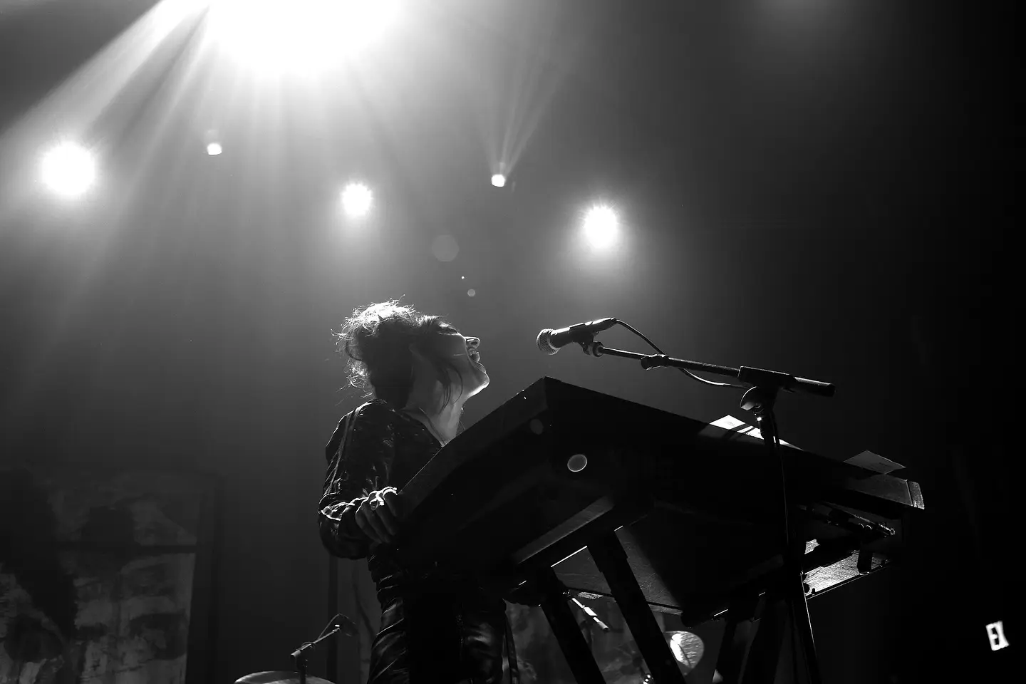 Sharon Van Etten Engages Fans On Tour
