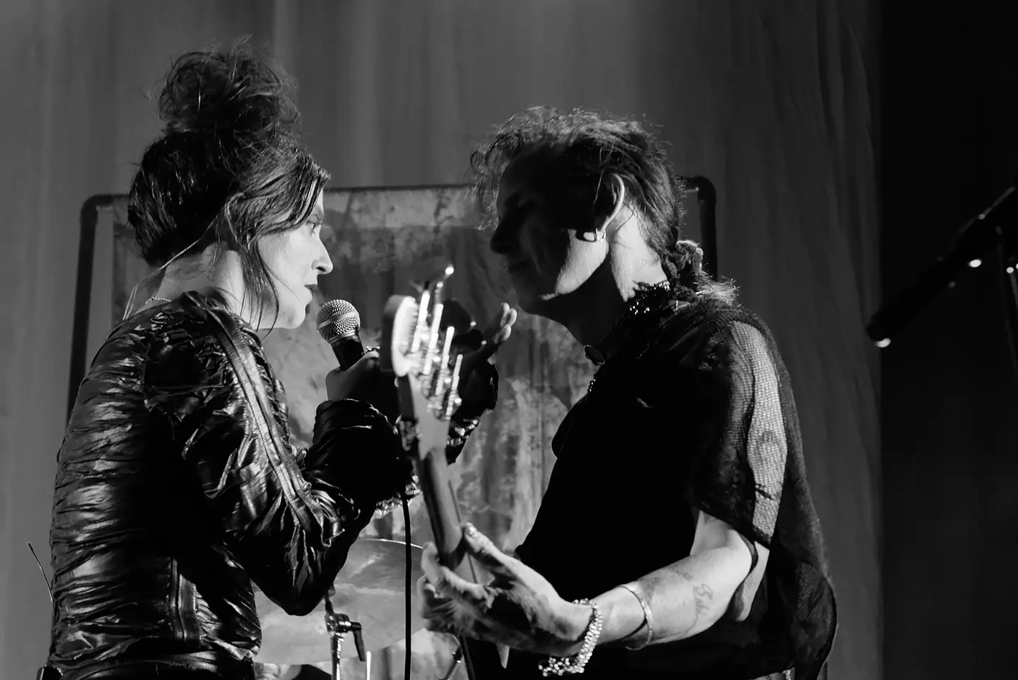Sharon Van Etten Engages Fans On Tour