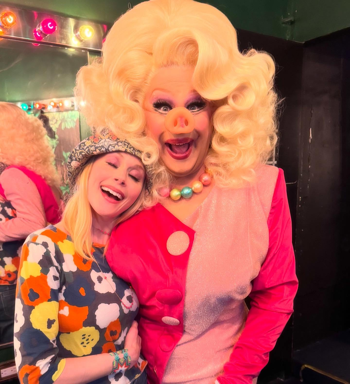 Where Muppet fandom meets real glam: celebrating shipping that pairs Janet with Nina West!