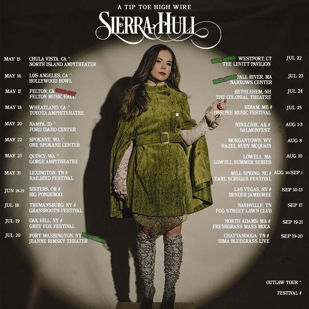 Sierra Dawn Hull Debuts At Outlaw Music Festival Amid Bird Incident