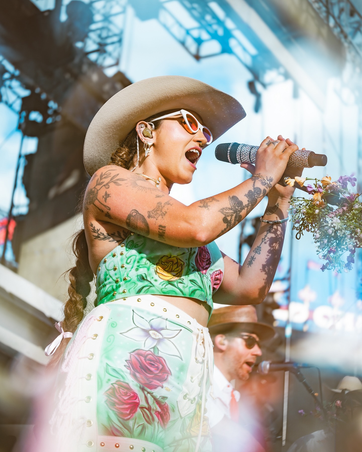 Sierra Ferrell Heads To Kansas City Blues fade as Sierra Ferrell gears up to electrify Kansas City with live energy tonight!