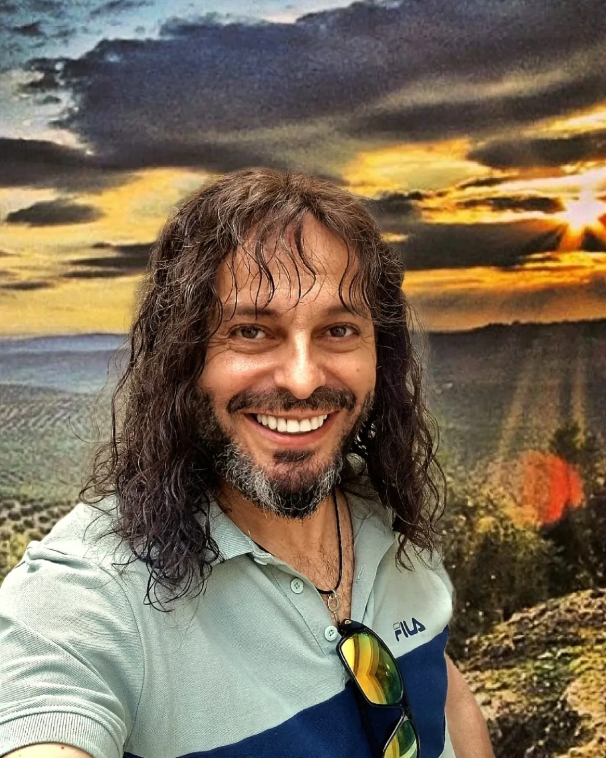Simple Joys Ignite Happiness: El Arrebato Speaks Out Everyday simplicity sparks immense joy as El Arrebato reveals true happiness found within!