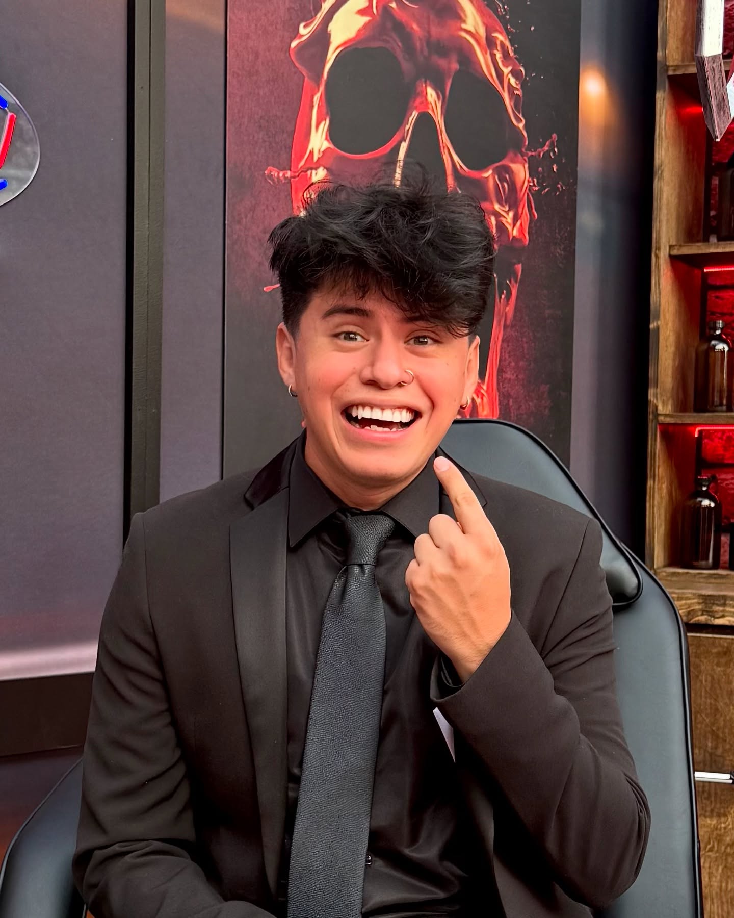 Snazzy Carlos Reacts To Final Destination Screening Invite