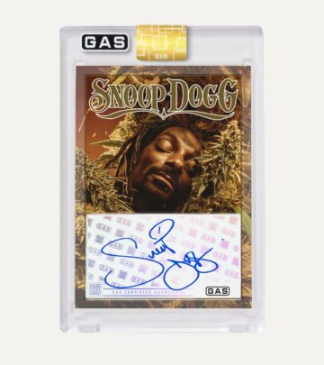 Snoop Dogg Trading Cards Celebrate New Single