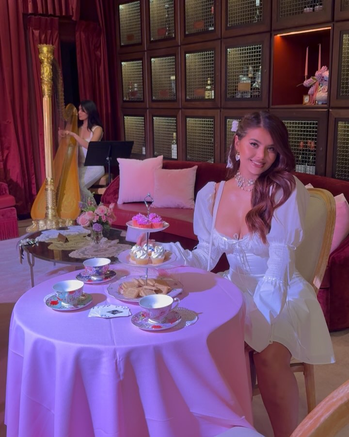 Sofia’s Ethereal Look Captivates Fans