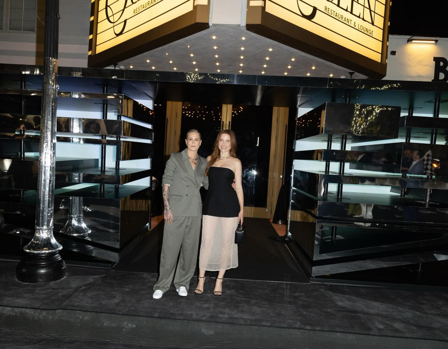 From first F1 thrills to a nostalgic food night, Sophia Bush loves adrenaline and style!