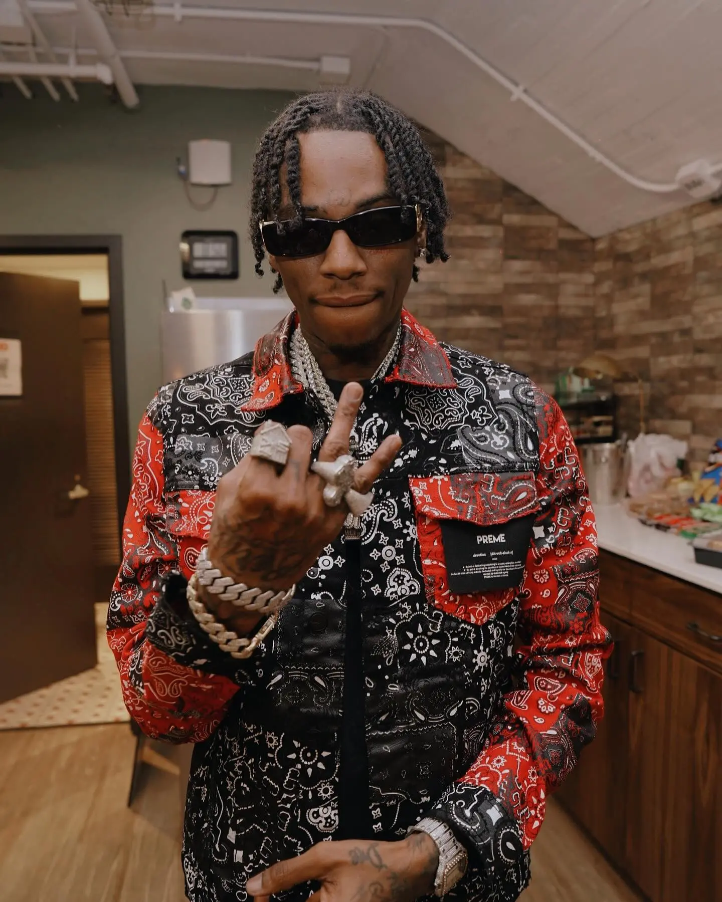 Soulja Boy Flaunts Money Flex With Witty Caption Hip and frank, Soulja Boy's iconic money flex sparks fresh style and social media chatter.